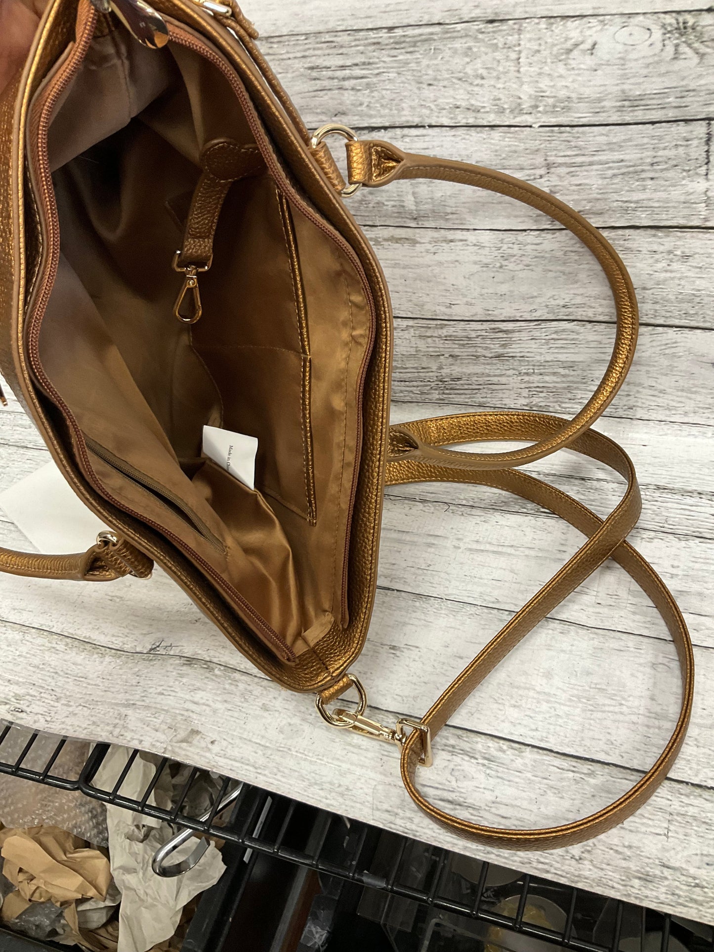 Crossbody By Clothes Mentor  Size: Large