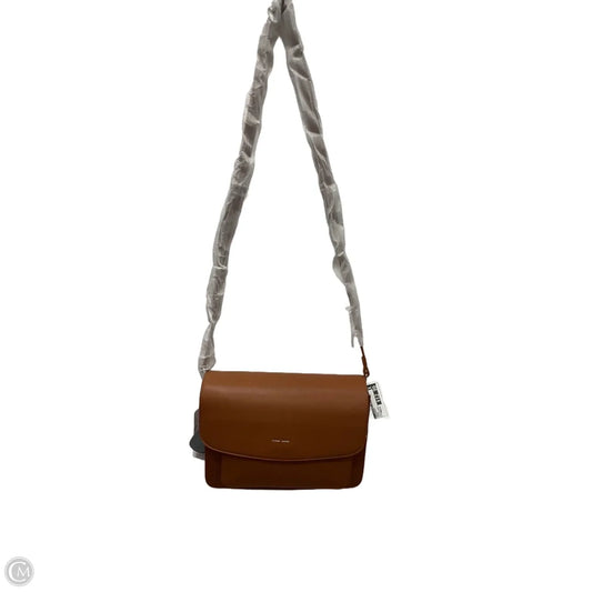 Crossbody By Clothes Mentor, Size: Medium