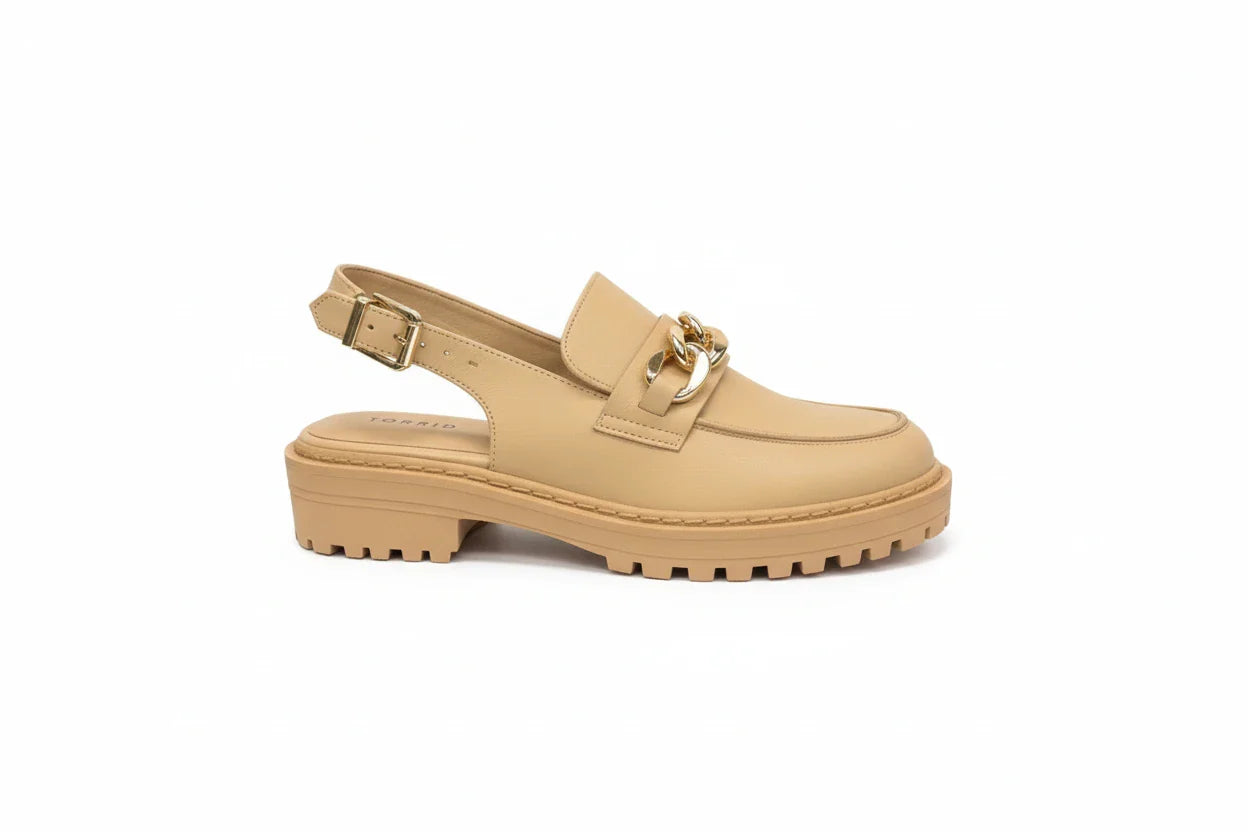 Shoes Flats By Torrid In Tan, Size: 10