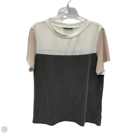 Top Short Sleeve By Dokotoo In Multi-colored, Size: L