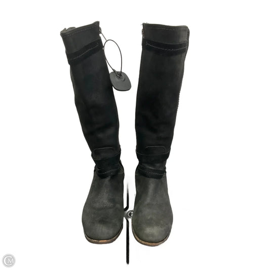 Boots Designer By Ugg In Black, Size: 7