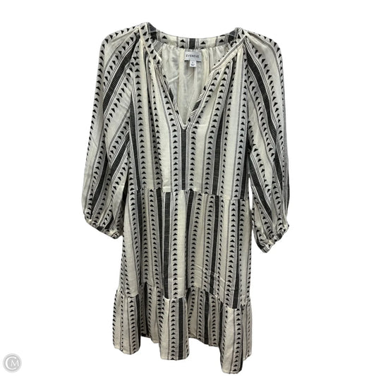 Dress Casual Short By Evereve In Black & White, Size: S