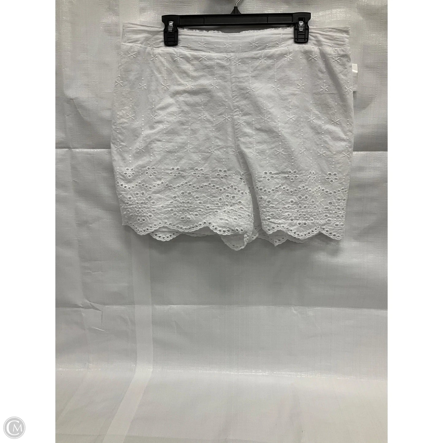 Shorts By Ophelia Roe In White, Size: 1x