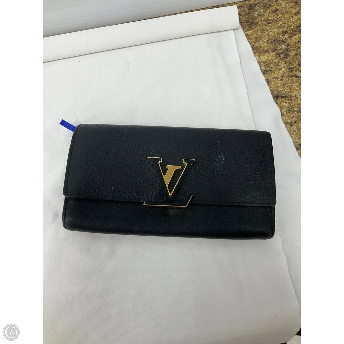 Wallet Luxury Designer By Louis Vuitton, Size: Medium