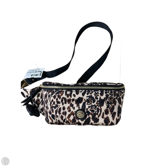Belt Bag Designer By Lilly Pulitzer, Size: Medium