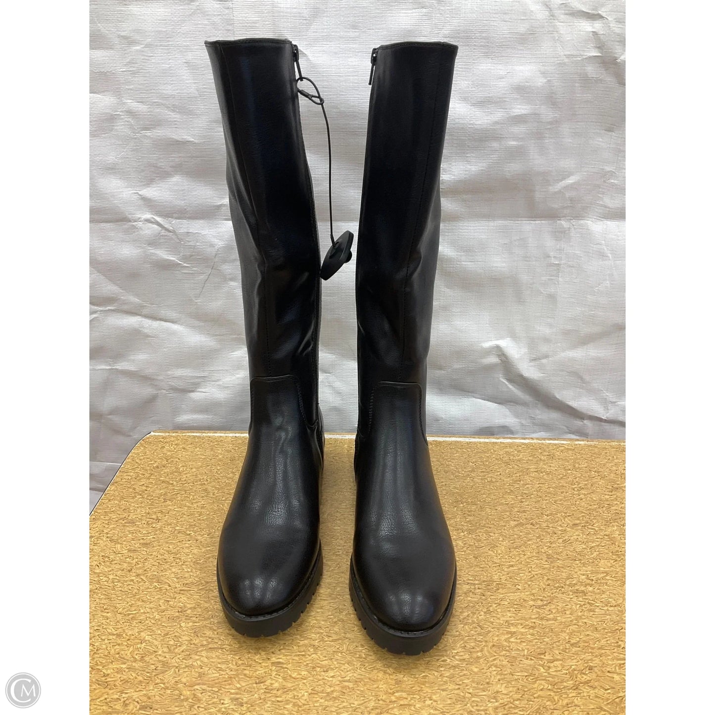 Boots Knee Flats By Bare Traps In Black, Size: 8.5