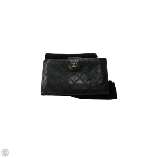 Wallet Luxury Designer By Chanel, Size: Medium