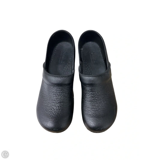Shoes Flats By Sanita In Black, Size: 9