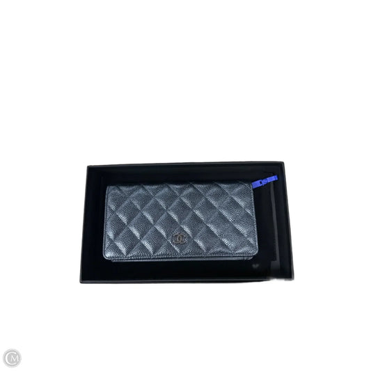 Wallet Luxury Designer By Chanel, Size: Medium