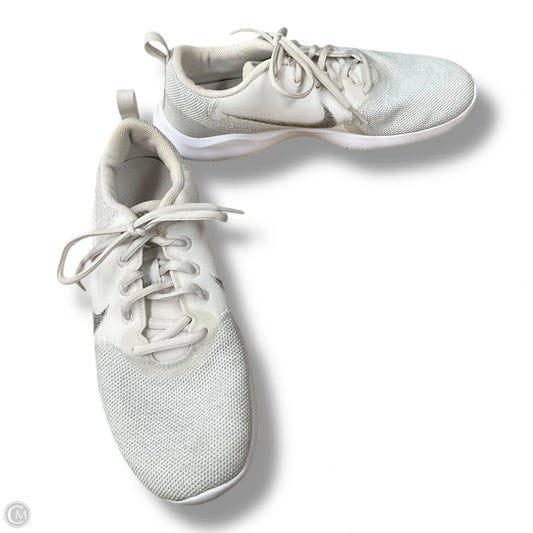 Shoes Athletic By Nike In Grey, Size: 9