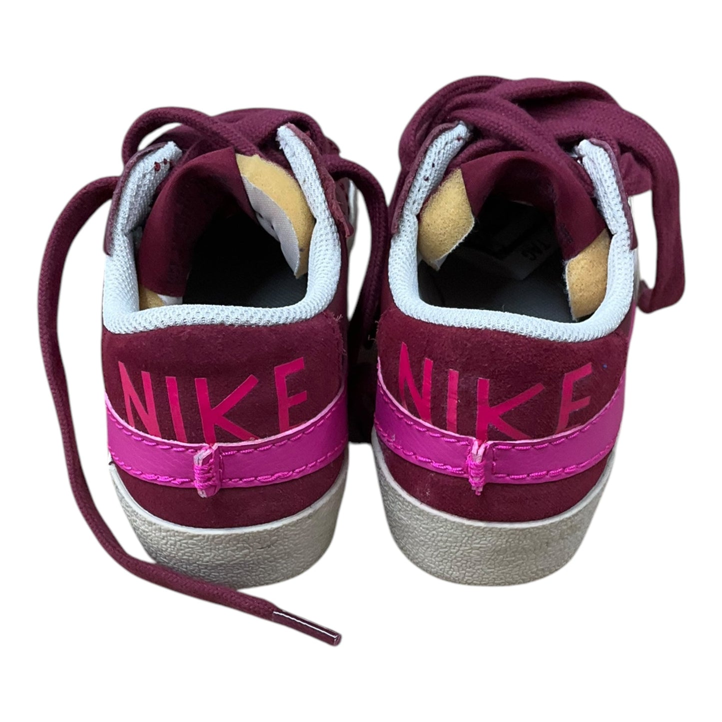 Shoes Athletic By Nike In Maroon, Size: 6.5