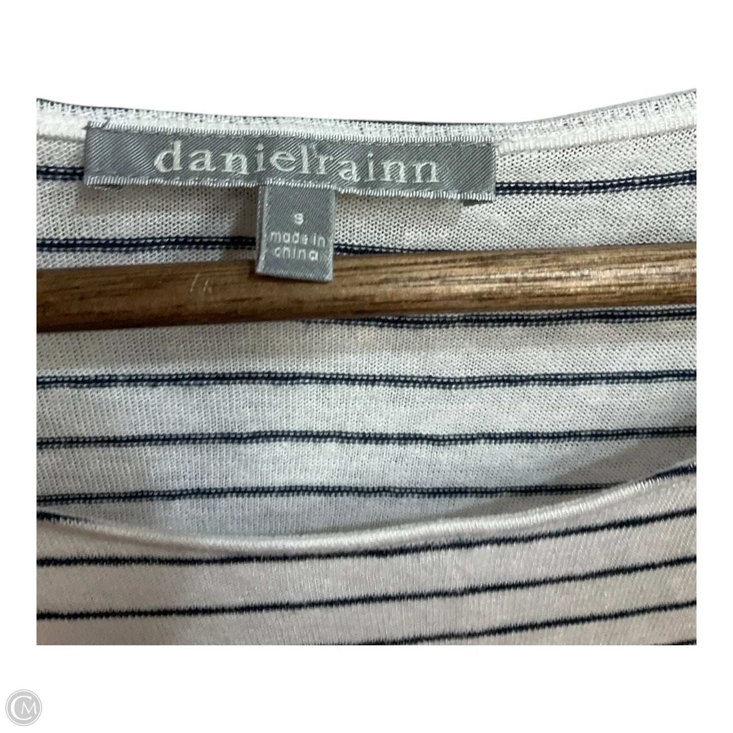 Top Short Sleeve By Daniel Rainn In Striped Pattern, Size: S