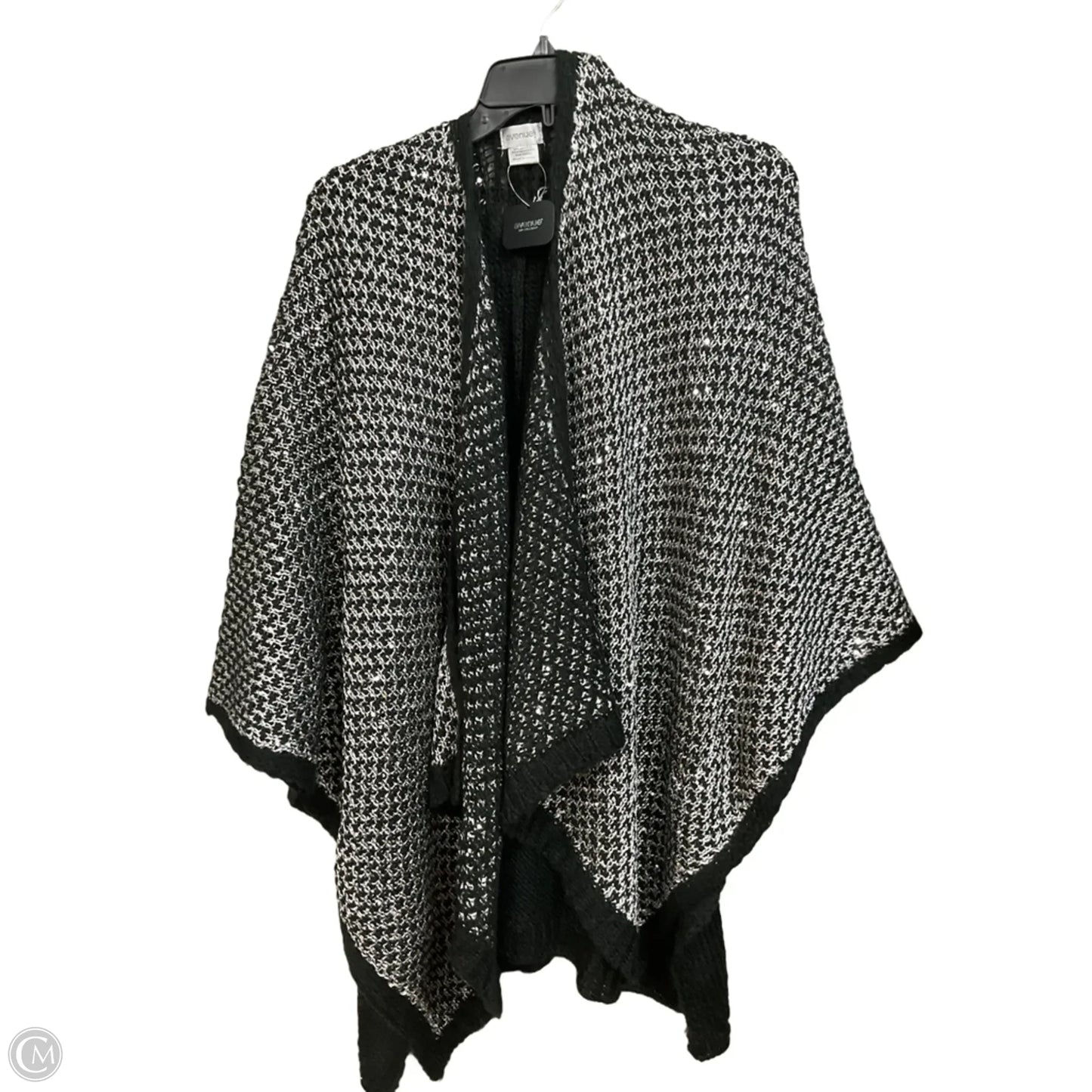 Shawl By Avenue In Black & Silver, Size: Osfm