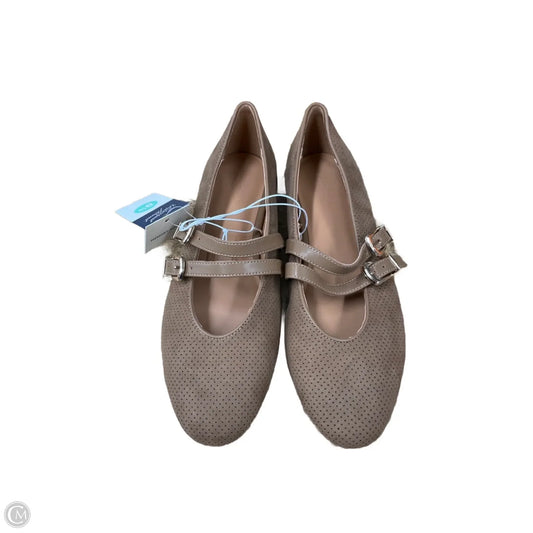 Shoes Flats By Universal Thread In Brown, Size: 8.5