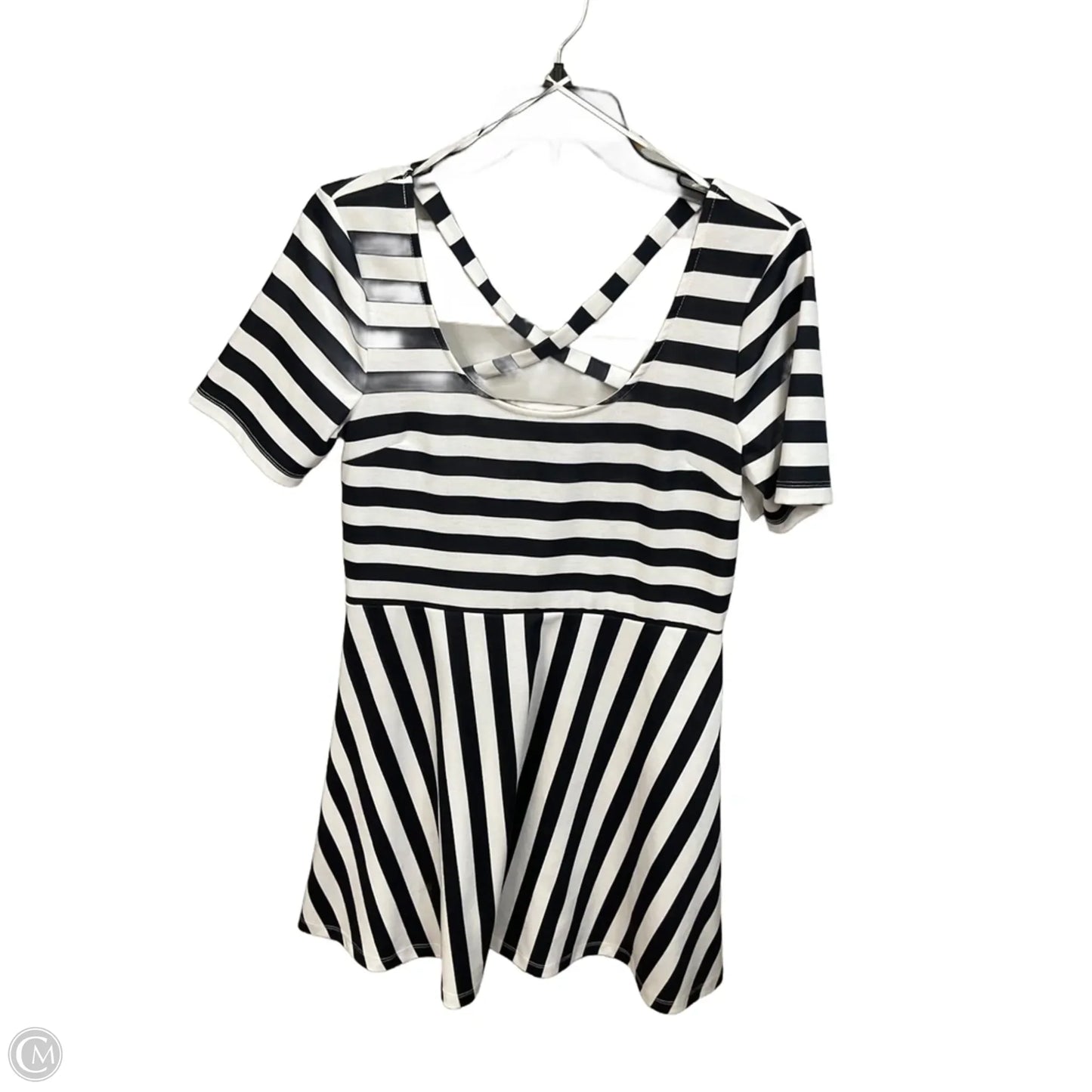 Dress Casual Short By H&m In Striped Pattern, Size: M
