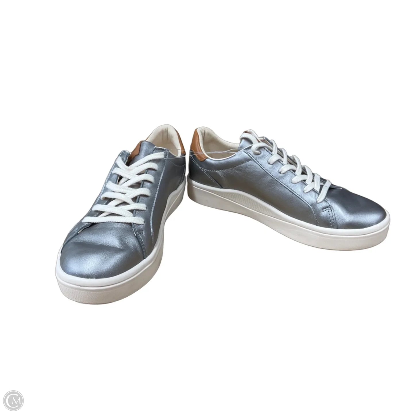 Shoes Sneakers By Infinity In Silver, Size: 7