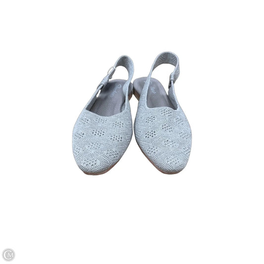 Shoes Flats By Skechers In Grey, Size: 9