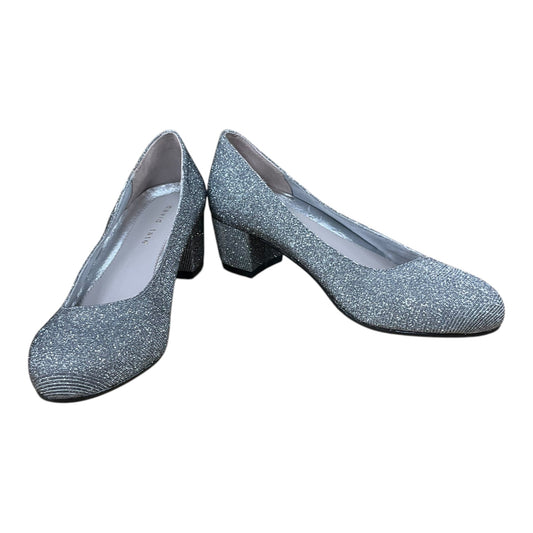 Shoes Heels Block By Clothes Mentor In Silver, Size: 7.5