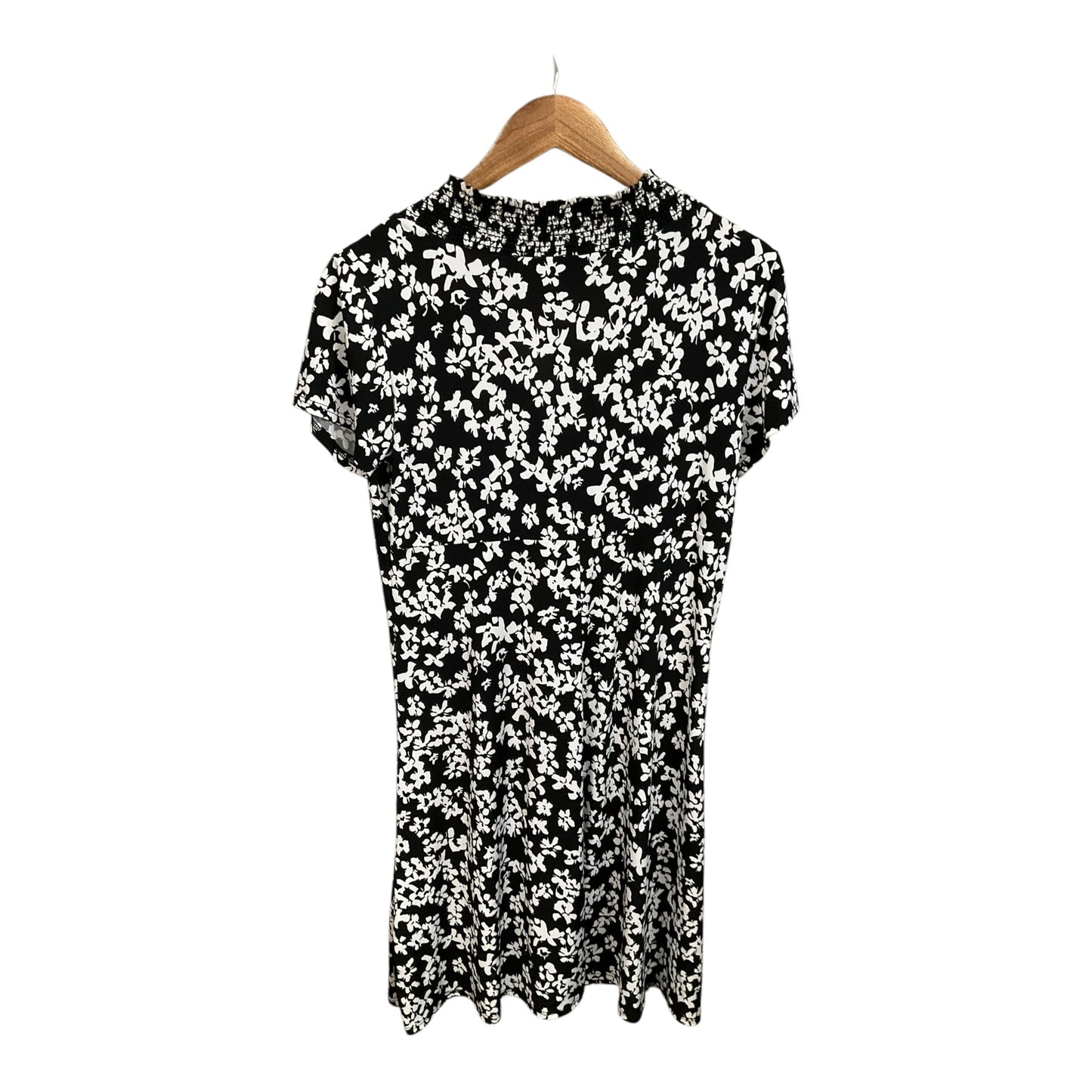 Dress Casual Short By Chicos In Black & White, Size: M