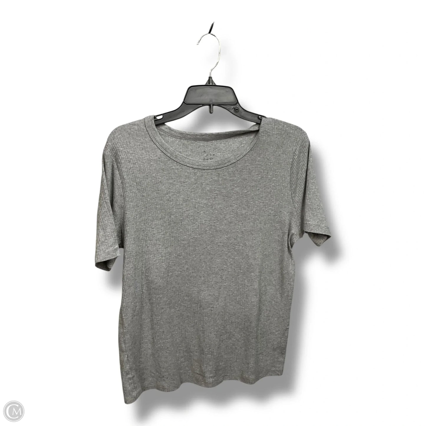 Top Short Sleeve By A New Day In Grey, Size: Xl