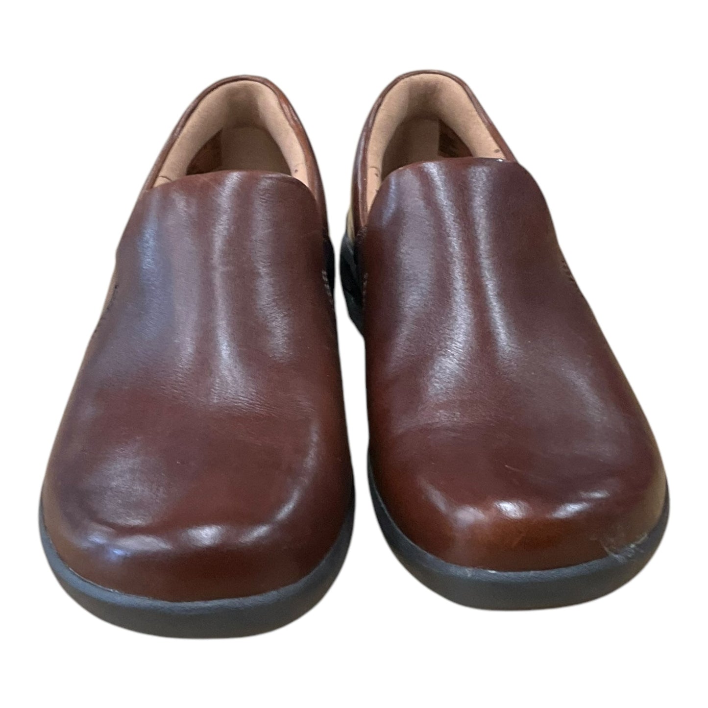 Shoes Flats By Clarks In Brown, Size: 7.5