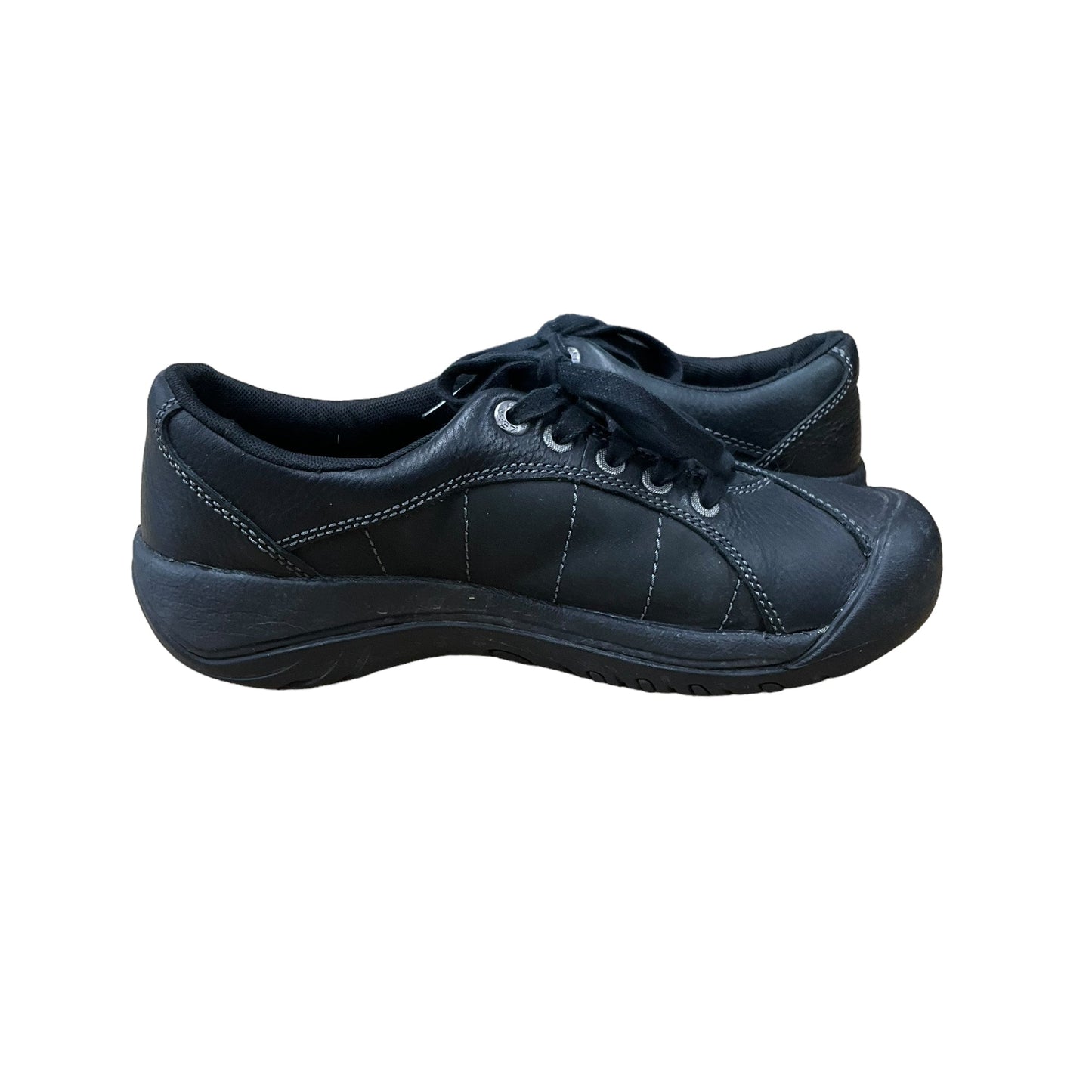 Black Shoes Flats Keen, Size 7