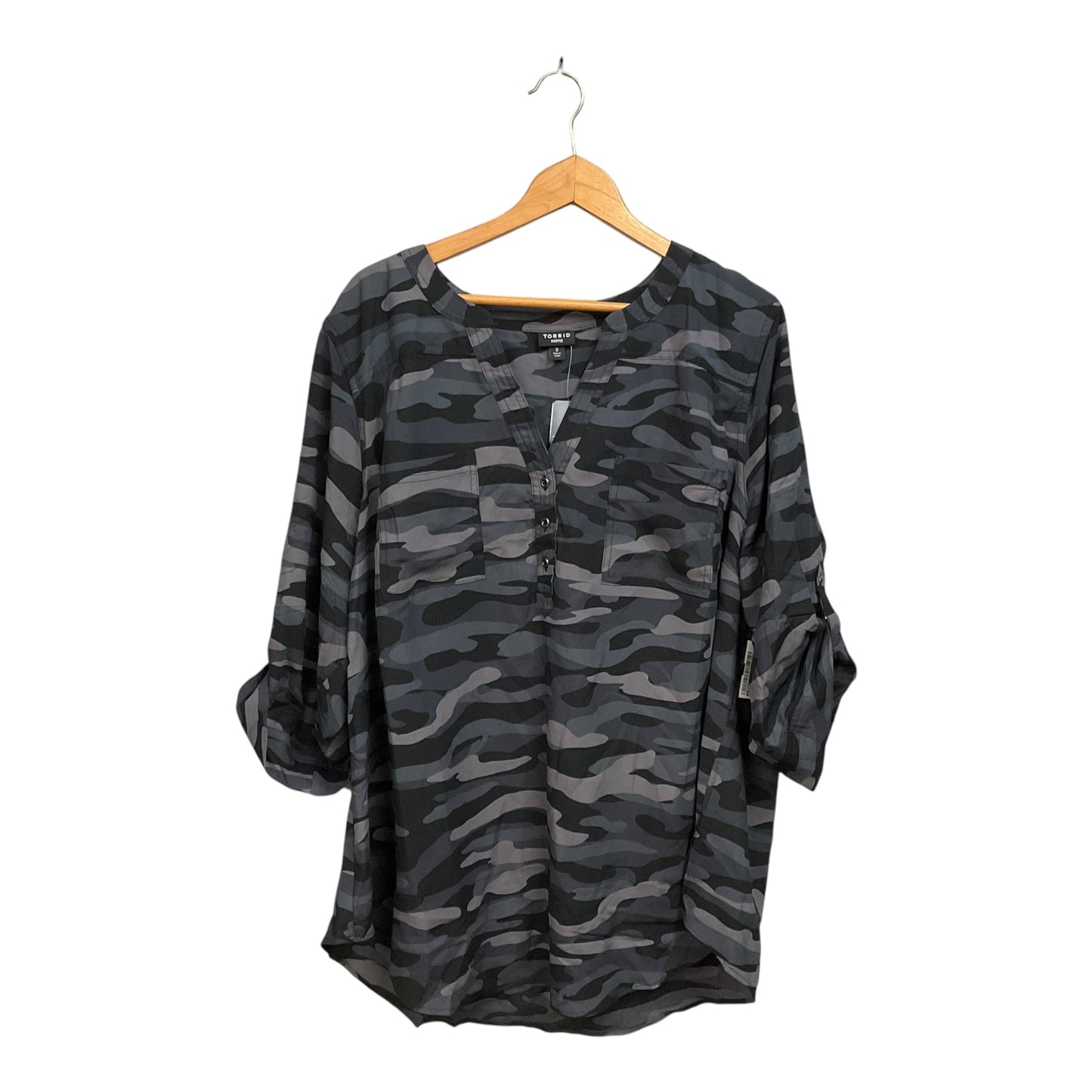 Blouse 3/4 Sleeve By Torrid In Camouflage Print, Size: 3x