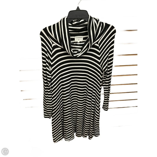 Dress Casual Short By Lou And Grey In Striped Pattern, Size: S