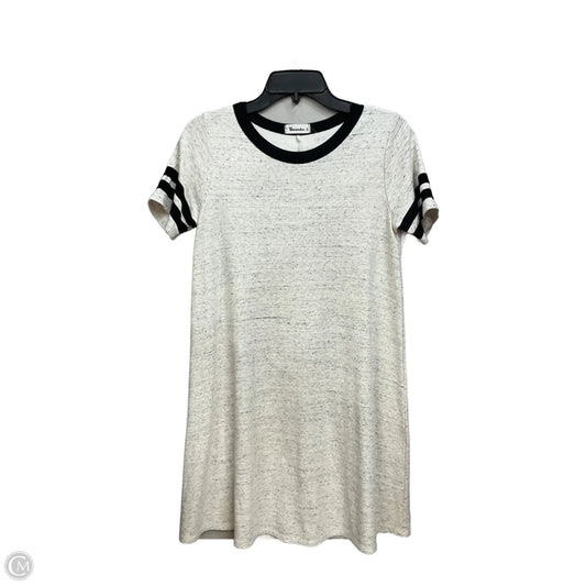 Dress Casual Short By Cmc In Grey, Size: S