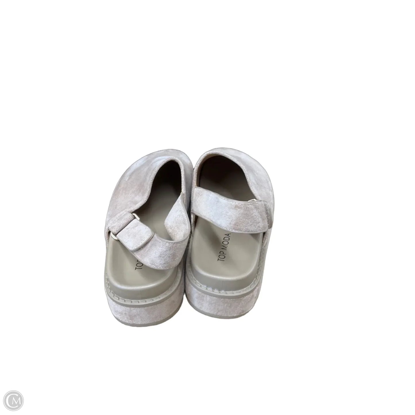Shoes Flats By Cmc In Brown, Size: 6