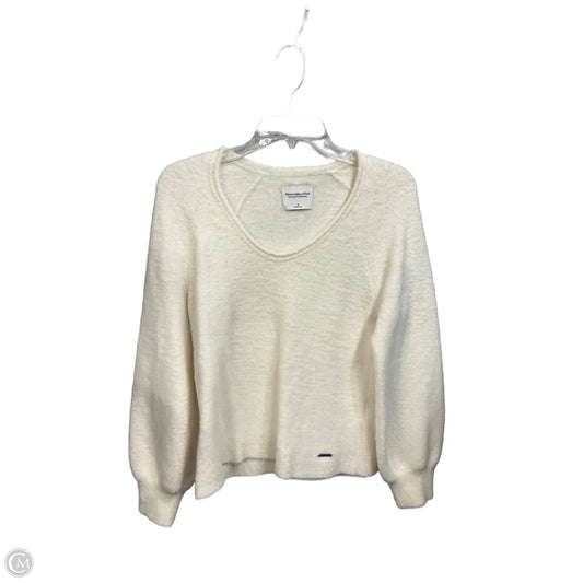 Sweater By Abercrombie And Fitch In Cream, Size: S