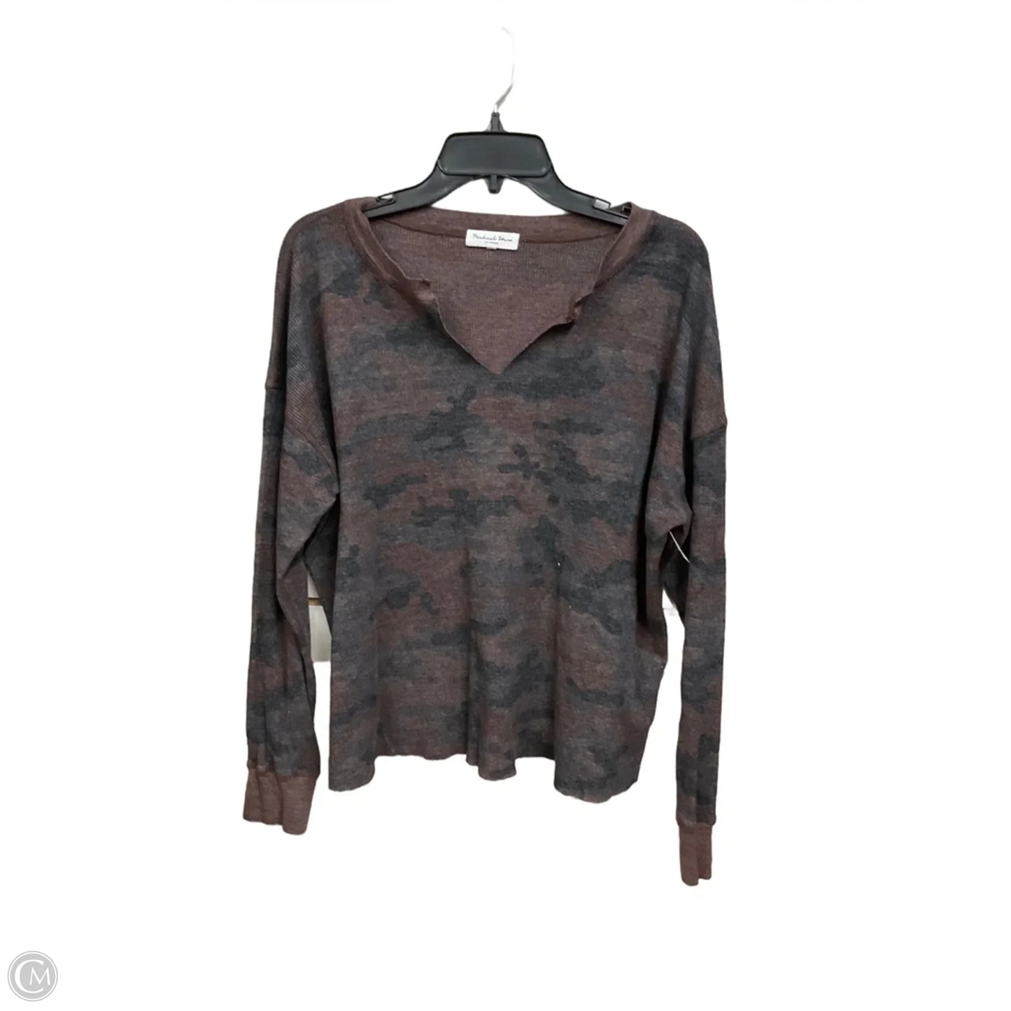 Top Long Sleeve By Michael Stars In Maroon, Size: M