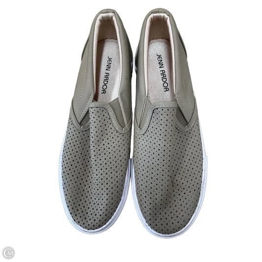 Shoes Flats By Clothes Mentor In Tan, Size: 10
