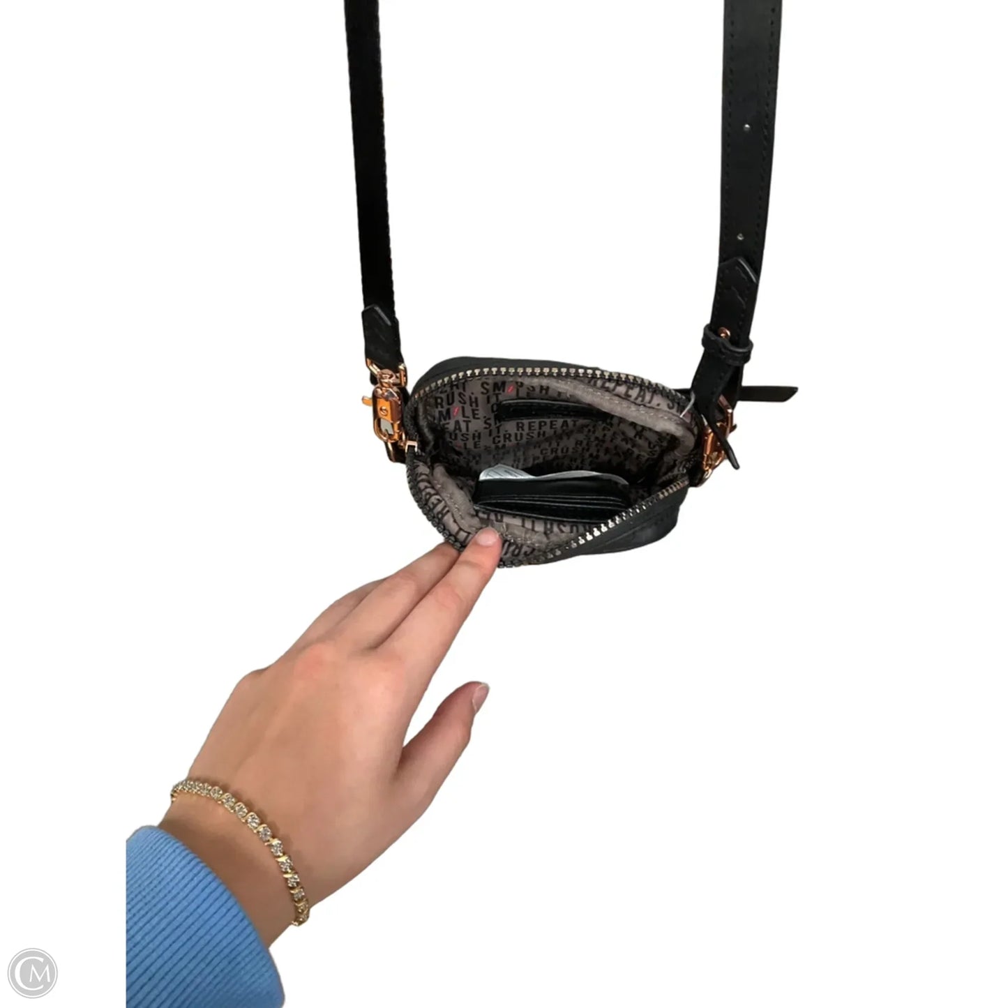 Crossbody By Cmc, Size: Small
