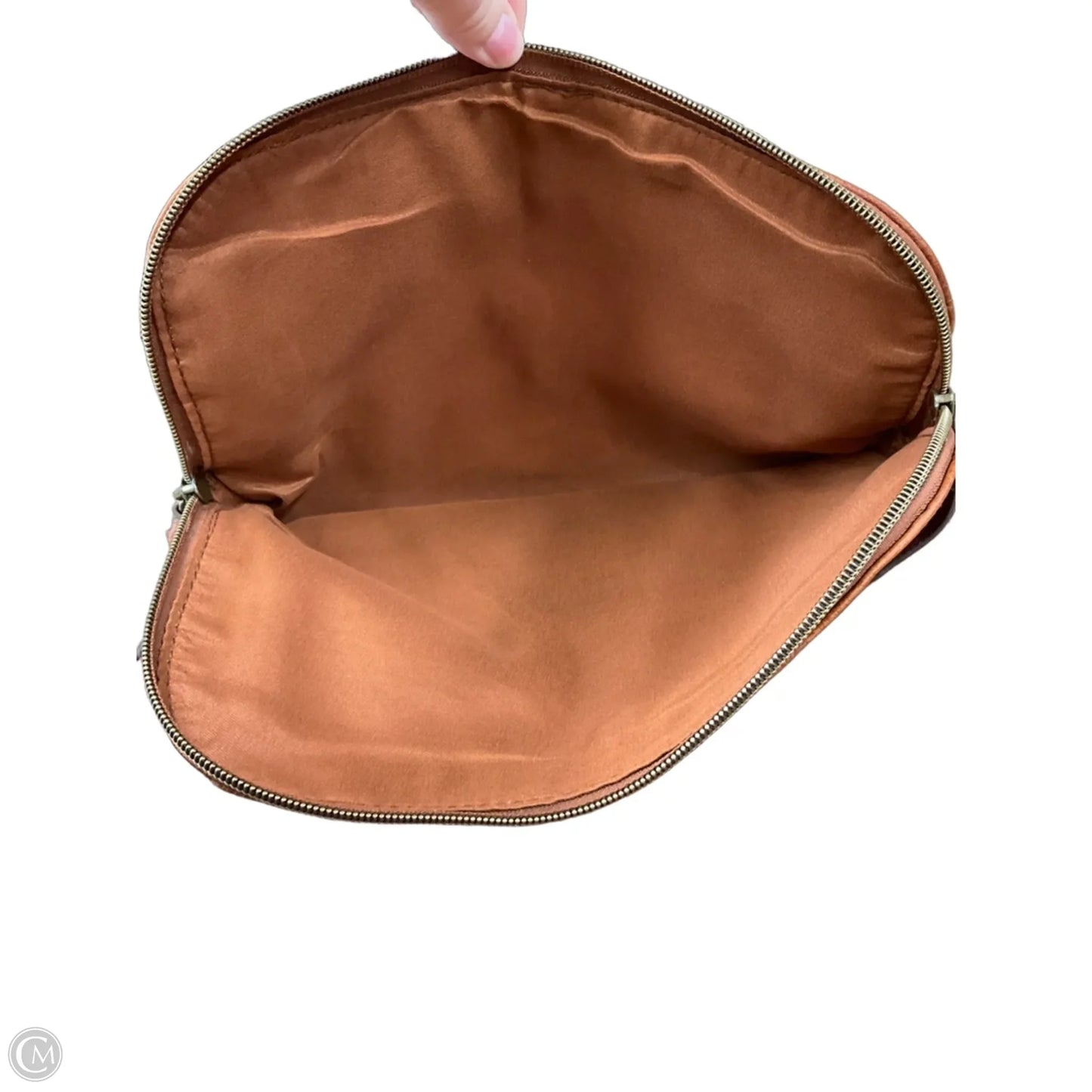 Crossbody By Clothes Mentor, Size: Large