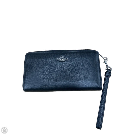 Wristlet Designer By Coach, Size: Large