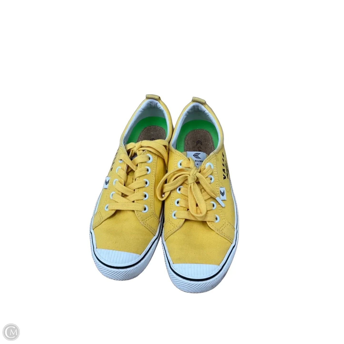 Shoes Sneakers By Cariuma In Yellow, Size: 8