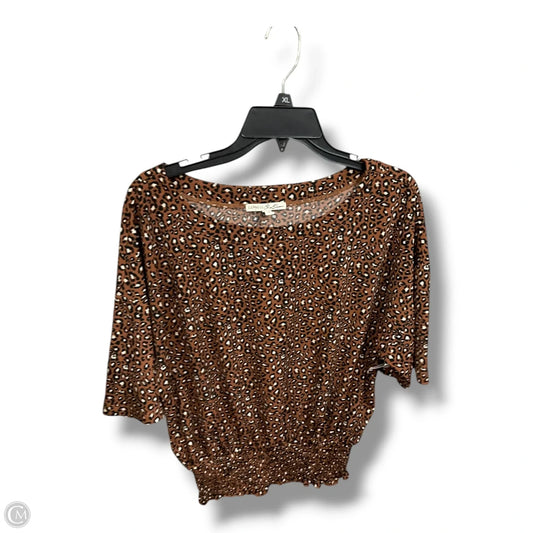 Top Short Sleeve By Express In Animal Print, Size: S