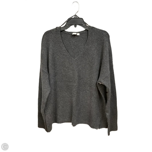 Sweater By Gap In Grey, Size: L