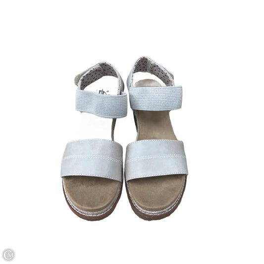 Sandals Heels Wedge By Skechers In Tan, Size: 7.5