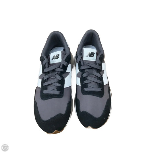 Shoes Sneakers By New Balance In Black & White, Size: 9