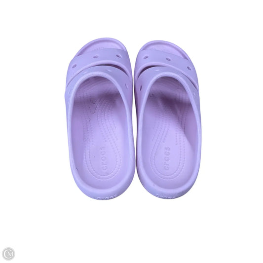 Sandals Flip Flops By Crocs In Pink, Size: 7