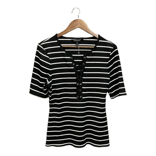 Top Short Sleeve By White House Black Market In Black & White, Size: Xl