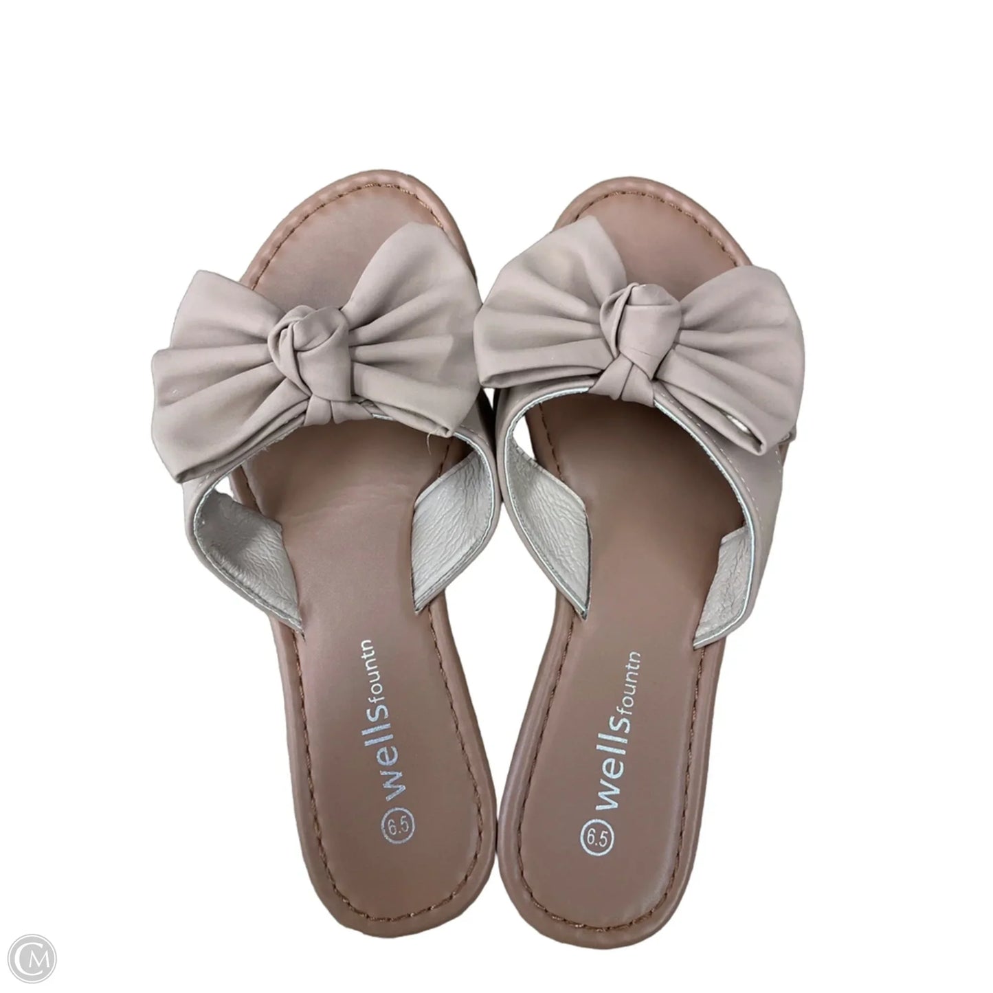 Sandals Flats By Clothes Mentor In Tan, Size: 6.5