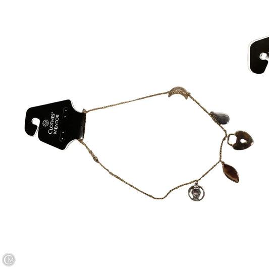 Necklace Layered By Clothes Mentor