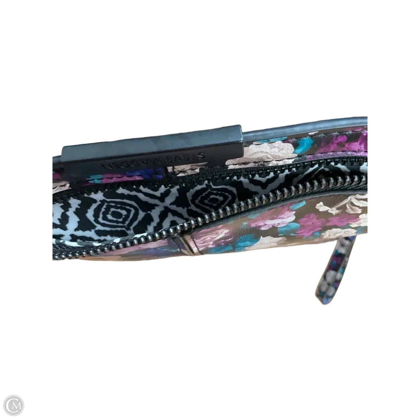 Wristlet By Steve Madden, Size: Medium