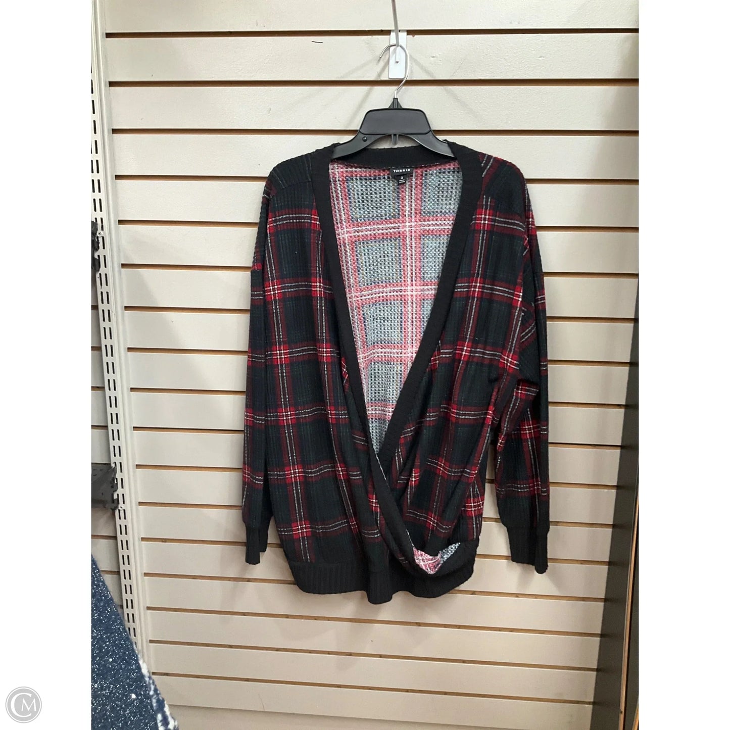 Top Long Sleeve By Torrid In Plaid Pattern, Size: 3x