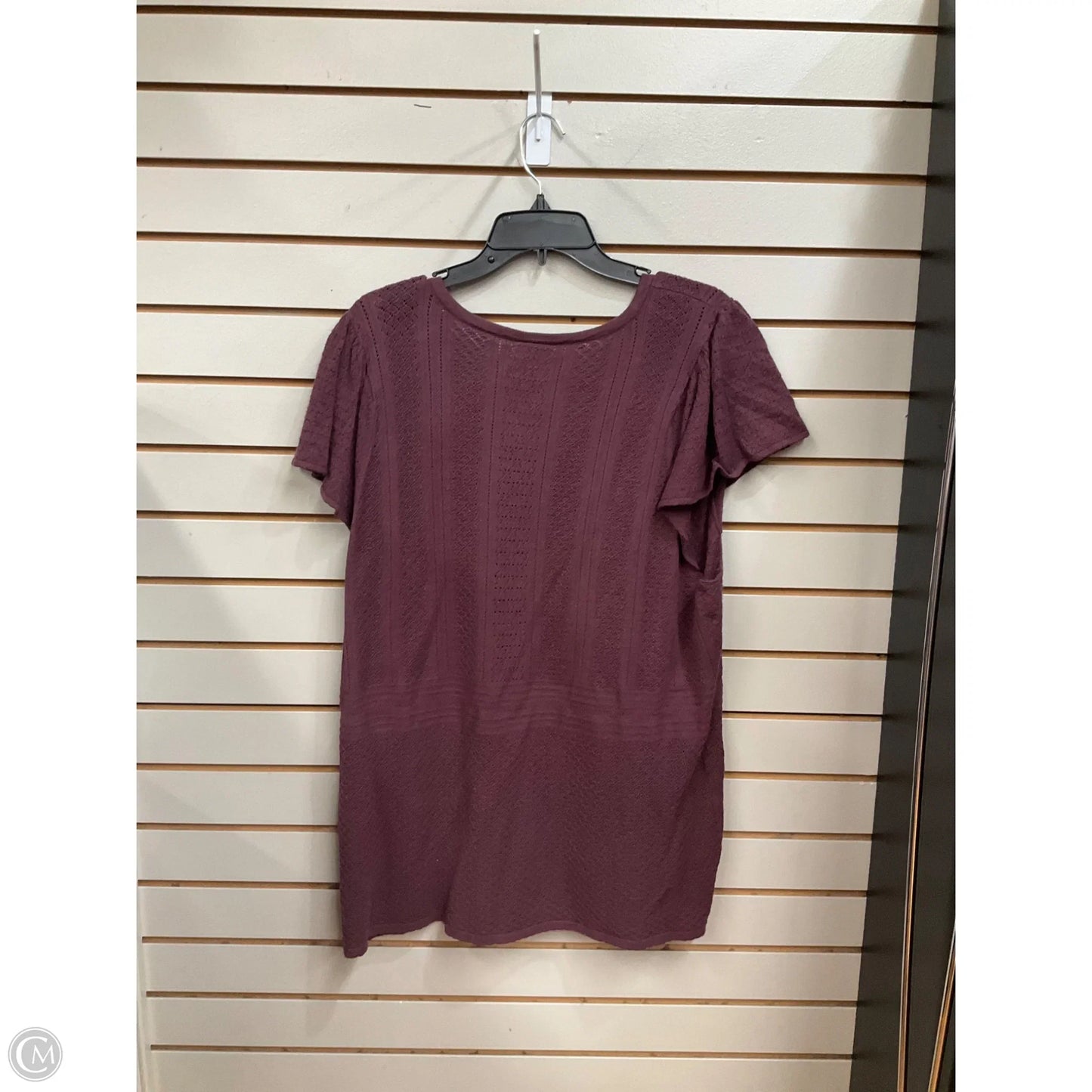 Top Short Sleeve By Torrid In Maroon, Size: 4x