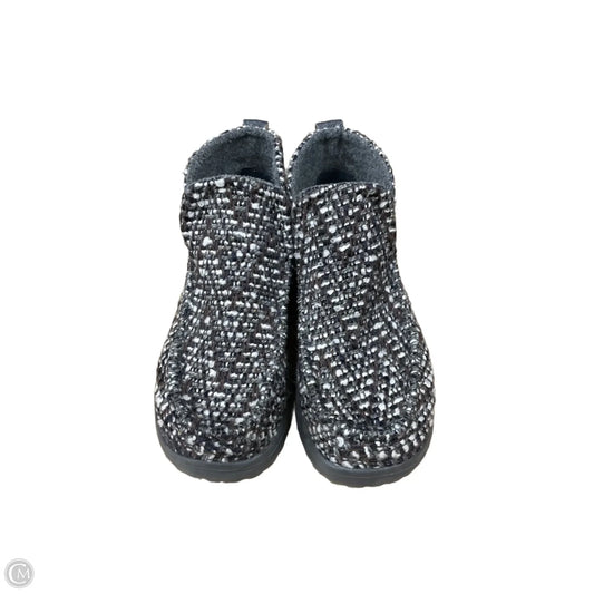 Shoes Sneakers By Hey Dude In Grey, Size: 9