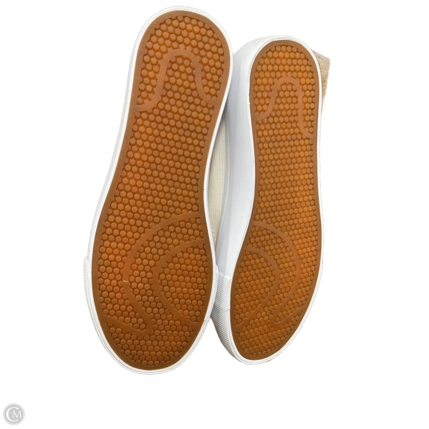 Shoes Sneakers By Clothes Mentor In Cream, Size: 7